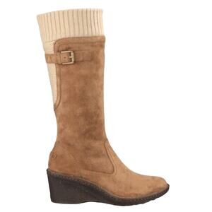 UGG Women’s Skyfall Suede Wedge Boots Chestnut Brown Size 9